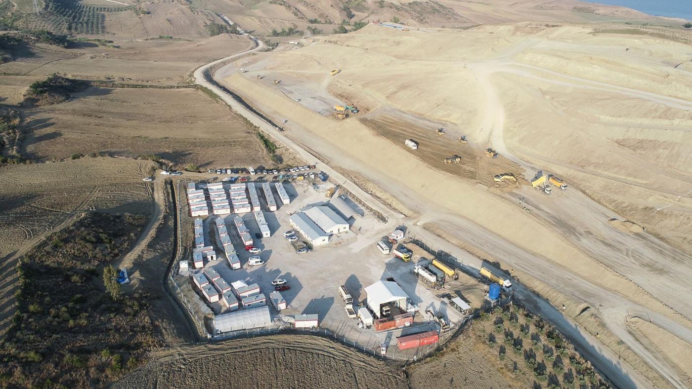 Termik Santral İşçi Kampı